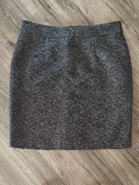 EUC Petite Tweed Skirt
